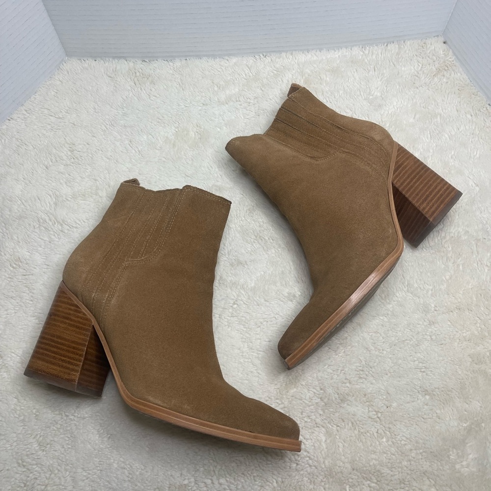 Class Minimalist Capsule Wardrobe Marc Fisher Tan Suede Ankle Boots